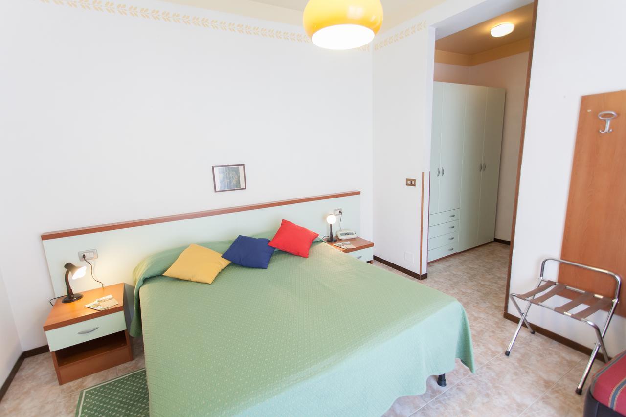 Hotel Quisisana Tabiano Terme ภายนอก รูปภาพ