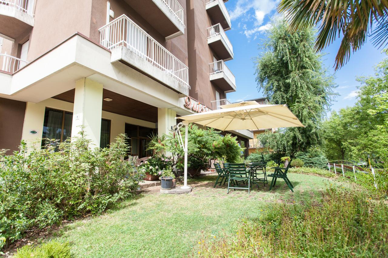 Hotel Quisisana Tabiano Terme ภายนอก รูปภาพ