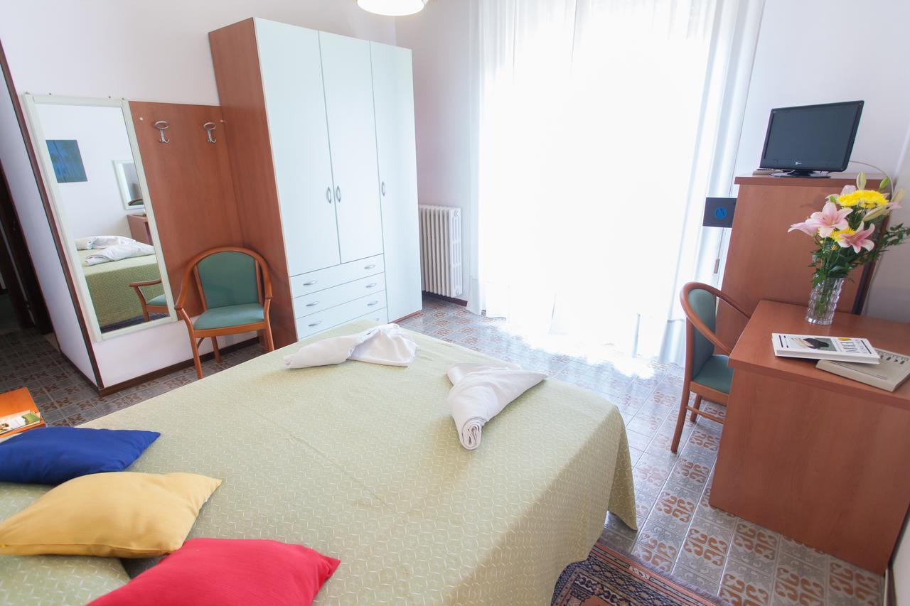 Hotel Quisisana Tabiano Terme ภายนอก รูปภาพ